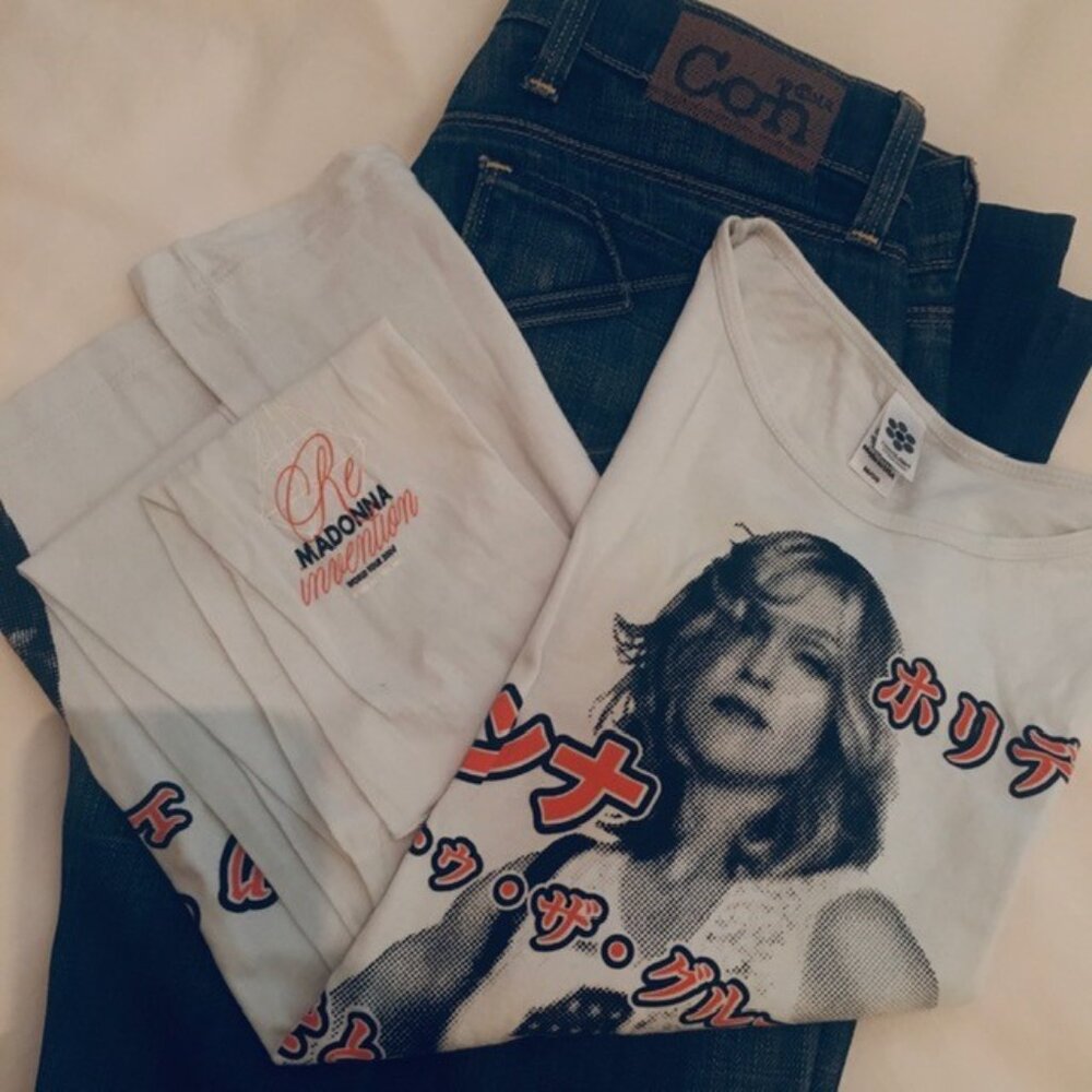 Madonna Long Sleeve Tee / Light Blue / M